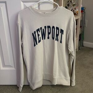 Brandy Melville Newport crewneck